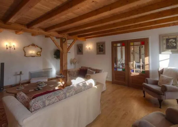 Сasa de vacaciones 4bed3bath 1736 Barn Conversion-hearth Sainte-Soline