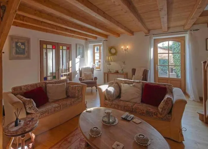 4bed3bath 1736 Barn Conversion-hearth