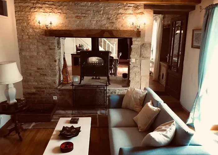 4bed3bath 1736 Barn Conversion-hearth * Sainte-Soline