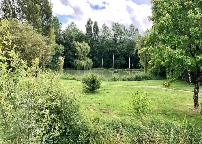 Сasa de vacaciones 4bed3bath 1736 Barn Conversion-hearth Sainte-Soline